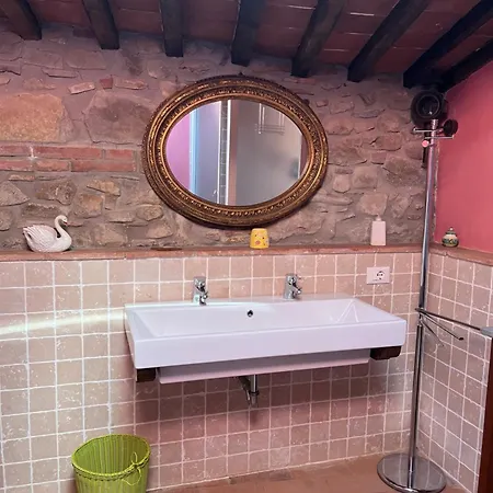 Antica Casa In Sasso - בית נופש Aramo